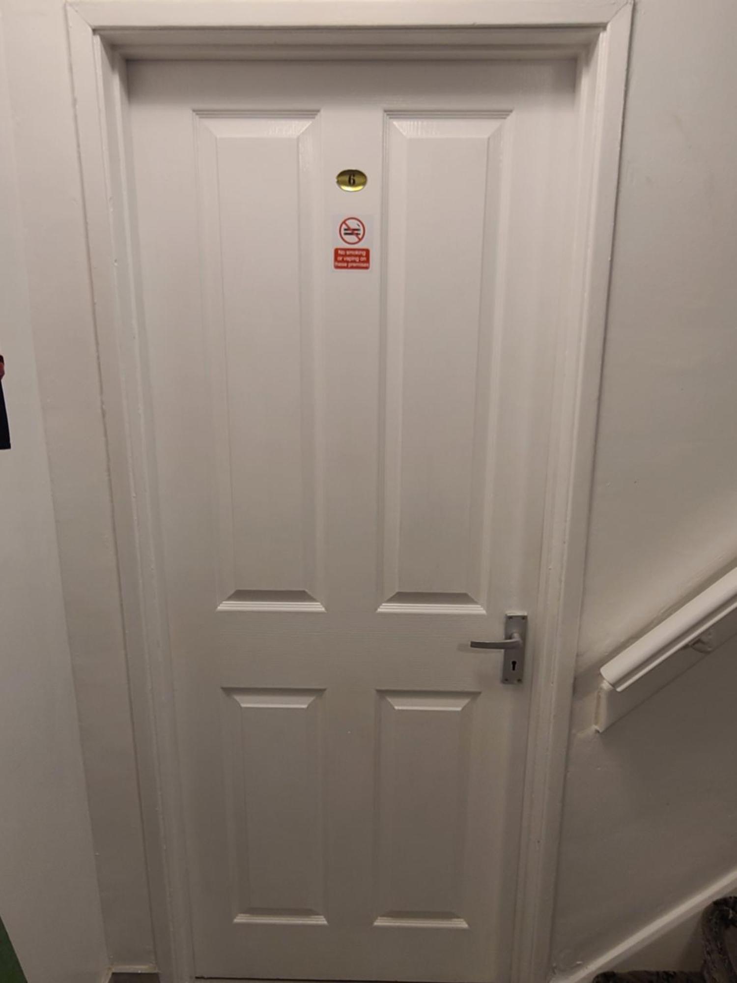 Roomz-Gatwick-London-Airport Parking-Travel Service Ifield Exterior foto